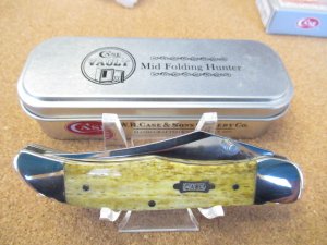 2012 Case XX Mid-Folding Hunter Vault  Knife Pattern # 61265L SS
