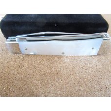 Case XX Pearl Trapper Pattern # 8254 SS Case XX Pearl Trapper Pattern # 8254 SS