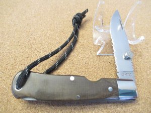 Queen  Folding Lock Back  Q-Tac 