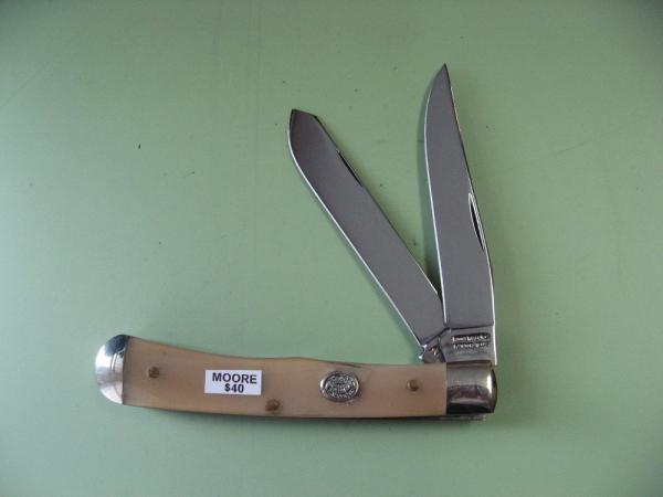MOORE MAKER TRAPPER MOORE MAKER TRAPPER