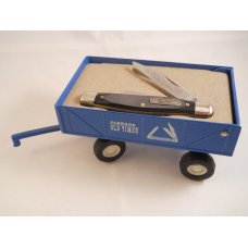 Schrade Ertl New Holland Limited Edition Tractor Schrade Ertl New Holland Limited Edition Tractor
