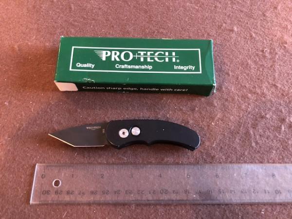 PRO TECH - 5415 RUNT J4 - Small Tanto Auto - AA - FREE SHIPPING 