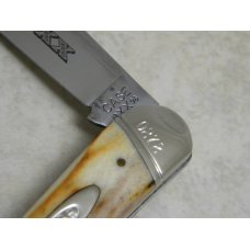 Case Classic 1996 Genuine Stag 53046 Oval Shield Humpback Whittler Knife in Box Case Classic 1996 Genuine Stag 53046 Oval Shield Humpback Whittler Knife in Box