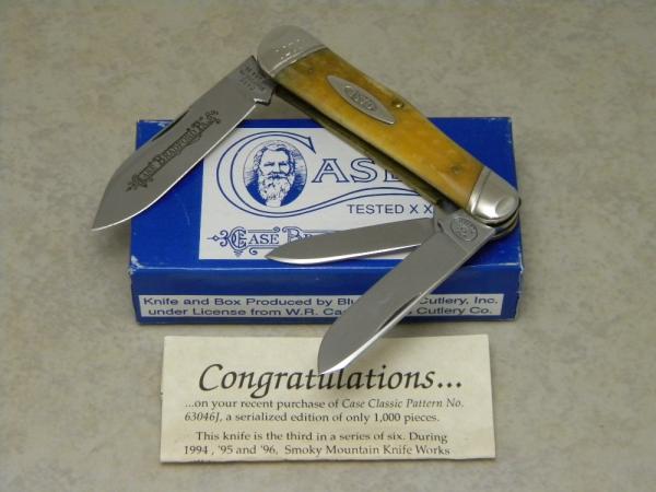 Case Classic 1995 Light Brown Bone 63046 Oval Shield Humpback Whittler Knife in Box Case Classic 1995 Light Brown Bone 63046 Oval Shield Humpback Whittler Knife in Box