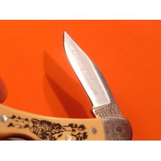 Vintage Limited Edition Schrade Scrimshaw Small Single Blade LockBack Knife w/ a Frog -Mdl# 511SC Vintage Limited Edition Schrade Scrimshaw Small Single Blade LockBack Knife w/ a Frog -Mdl# 511SC