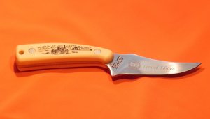 Schrade Scrimshaw Sharp Finger Hunting/Skinning Knife w Massey Harris Farm Tractor Theme -502SC -NOS
