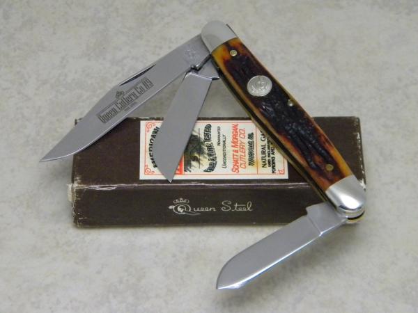Queen Cutlery Co. #9 Honey Amber Stag Bone Stockman Knife in Box Queen Cutlery Co. #9 Honey Amber Stag Bone Stockman Knife in Box