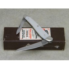 Schatt & Morgan Titusville PA Mother of Pearl 052146 Half Whittler Knife in Box c.2005 Schatt & Morgan Titusville PA Mother of Pearl 052146 Half Whittler Knife in Box c.2005