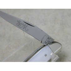 Schatt & Morgan Titusville PA Mother of Pearl 052146 Half Whittler Knife in Box c.2005 Schatt & Morgan Titusville PA Mother of Pearl 052146 Half Whittler Knife in Box c.2005