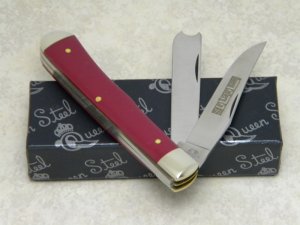 Queen Cutlery Co. Titusville PA Red #9 One Arm Razor Trapper Knife in Box