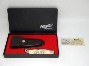 Schrade USA SC500 Bison Scrimshaw Linerlock Folding Hunter Knife & Pouch in Box c.1979