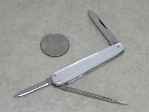 Case XX Stainless 83102 Pearl Lobster Knife C. 1940-1964 Case XX Stainless 83102 Pearl Lobster Knife C. 1940-1964