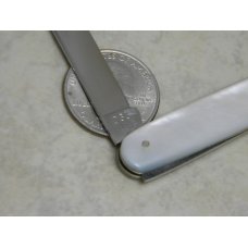 Case XX Stainless 1940-64 Pearl 82063 Shad Pen Knife Case XX Stainless 1940-64 Pearl 82063 Shad Pen Knife
