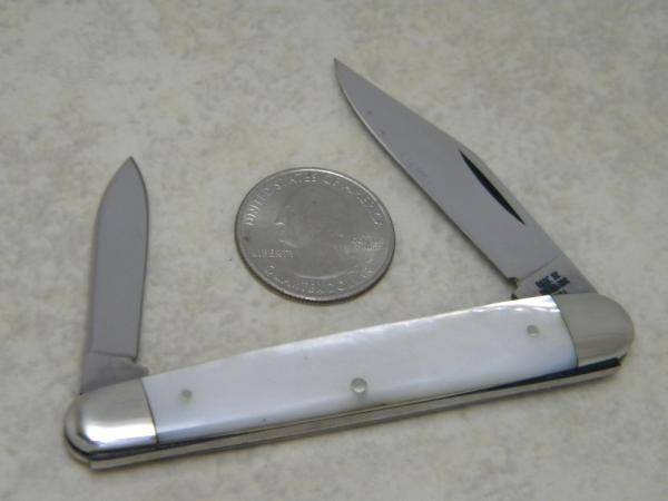 Case XX Stainless USA 4 Dot (1976) Pearl 82079 1/2 Sleeveboard Pen Knife
