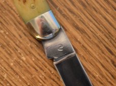 Queen 4 5/16" Toothpick Rogers Green Bone 1982 Queen 4 5/16" Toothpick Rogers Green Bone 1982