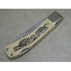 Schrade + USA 515 SC Raccoons Scrimshaw Lockback Knife Schrade + USA 515 SC Raccoons Scrimshaw Lockback Knife