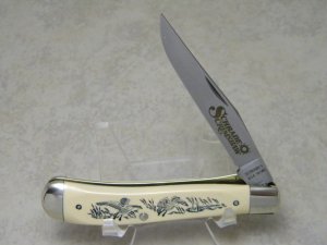 Schrade + USA SC503 Scrimshaw Linerlock Trapper Knife