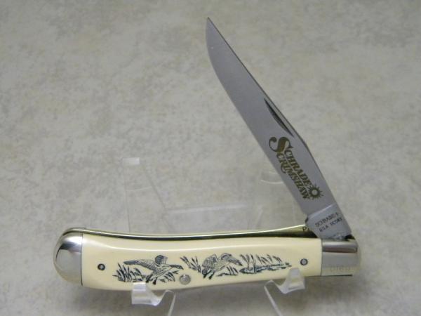 Schrade + USA SC503 Scrimshaw Linerlock Trapper Knife Schrade + USA SC503 Scrimshaw Linerlock Trapper Knife