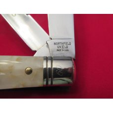 Great Eastern Cutlery Trapper Pattern # 488210 Crushed White Sea Shell Great Eastern Cutlery Trapper Pattern # 488210 Crushed White Sea Shell