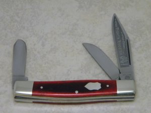 Fight'n Rooster Germany Smooth Red Bone Federal Shield Stockman Knife