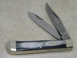 Bulldog Brand Hammer Forged Solingen Germany Genuine Buffalo Horn Trapper Knife