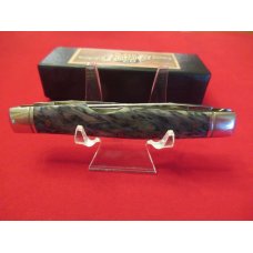 Queen Classics Abalone Casein #27 Muskrat Queen Classics Abalone Casein #27 Muskrat