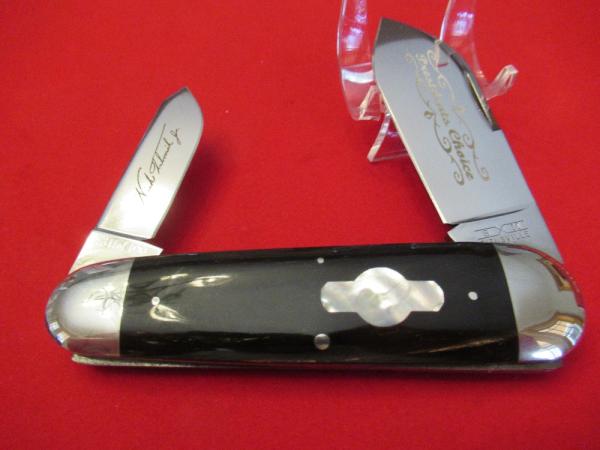 Schatt & Morgan2002 Presidents Choice Sleeveboard Buffalo Horn Handle Schatt & Morgan2002 Presidents Choice Sleeveboard Buffalo Horn Handle