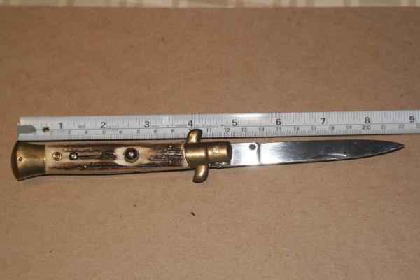 EDGE CO. ITALIAN STILETTO ANTLER HANDLE EDGE CO. ITALIAN STILETTO ANTLER HANDLE