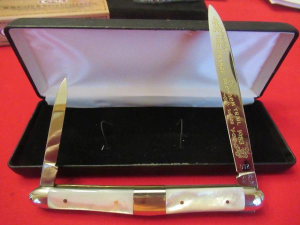  Pearl Handle Frank Buster Fightin Rooster   1 of 300