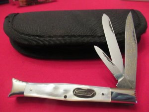  Frank Buster Celebrated Cutlery Fightin Rooster Pearl  Handle, Middle Tennessee Club