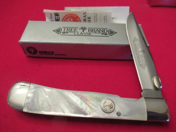 Boker Tree Brand Classic Pearl Handle Trapper Boker Tree Brand Classic Pearl Handle Trapper