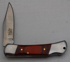 Elk Ridge with Pakawood Covers In Excellent Condition (841) Elk Ridge with Pakawood Covers In Excellent Condition (841)