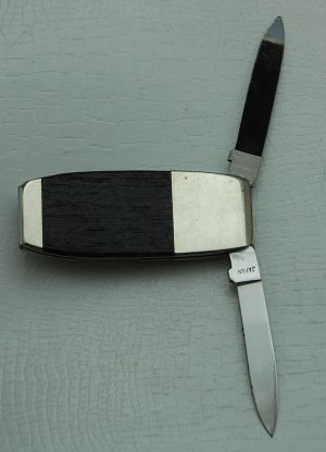 Gerber with Wood and Stainless Steel Covers In Excellent Condition (879)
