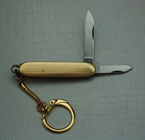 Colonial with Gold Plated Covers In Excellent Condition (882)