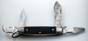 Imperial with Black Jigged Synthetic Covers In Very Good Condition (922)