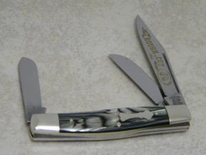 Fight'n Rooster Germany Celebrated Pearl & Black 1986 Rough Cut Stockman Knife