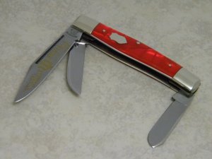 Fight'n Rooster Germany Celebrated Red & Black Indiana Hoosiers Gold Etch Stockman Knife