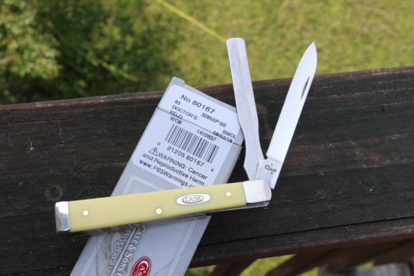 CASE XX 2018 YELLOW SYNTHETIC DOCTOR'S KNIFE - STAINLESS STEEL BLADES CASE XX 2018 YELLOW SYNTHETIC DOCTOR'S KNIFE - STAINLESS STEEL BLADES