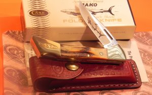 1981 Case xx Mako Shark Folding Hunter 5158 LSSP Knife w/ Sheath, Instructions and Orig Box - NOS