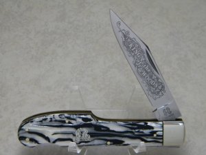Fight'n Rooster Germany Black & Pearl "King of the Woods" Large Gunstock Lockback Knife - Pre 1982