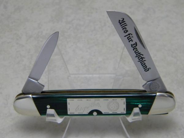 R.J. Richter Solingen Germany "Fight'n Rooster" Nazi Adolph Hitler Green & Black Pen Knife