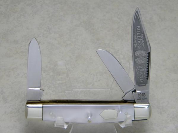 Bulldog Brand Germany Imitation Pearl "Bulldog Brand" Etch Stockman Knife - Federal Shield Bulldog Brand Germany Imitation Pearl "Bulldog Brand" Etch Stockman Knife - Federal Shield