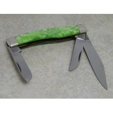 Bulldog Brand Germany Green Pearloid "Pit Bulls Trade Mark" Gunstock Stockman Knife - Heart Shield Bulldog Brand Germany Green Pearloid "Pit Bulls Trade Mark" Gunstock Stockman Knife - Heart Shield