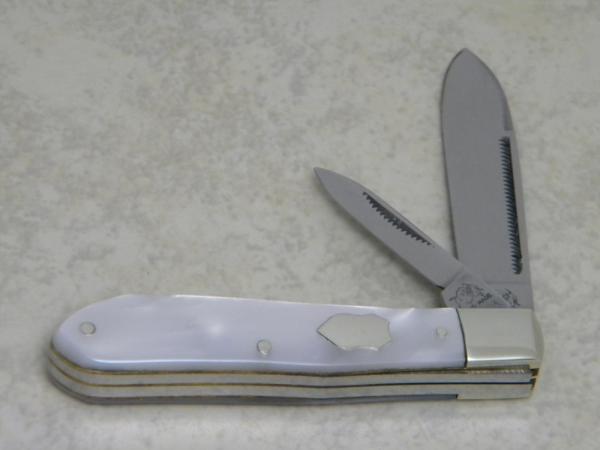Bulldog Brand Hammer Forged Solingen Germany Imitation Pearl Swayback Jack Knife c.2005 Bulldog Brand Hammer Forged Solingen Germany Imitation Pearl Swayback Jack Knife c.2005