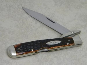 Case XX USA 7 Dot (1973) Pretty Bone 6111 1/2 Swing Guard Cheetah Pattern Lockback Knife