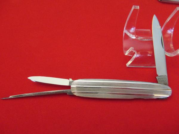 Mann ( E. Bruckmann) Executive Knife Metal Handle Mann ( E. Bruckmann) Executive Knife Metal Handle