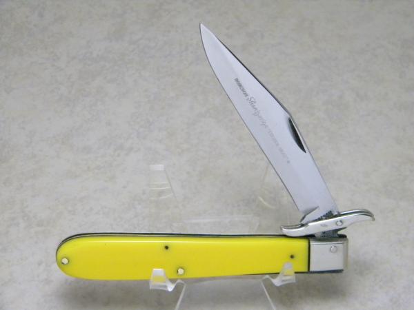 Robeson Shuredge USA 512872 Yellow "Robeson Shuredge Frozen Heat" Etched Swing Guard Knife c.1950's Robeson Shuredge USA 512872 Yellow "Robeson Shuredge Frozen Heat" Etched Swing Guard Knife c.1950's