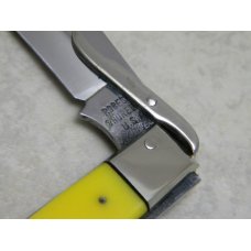 Robeson Shuredge USA 512872 Yellow "Robeson Shuredge Frozen Heat" Etched Swing Guard Knife c.1950's Robeson Shuredge USA 512872 Yellow "Robeson Shuredge Frozen Heat" Etched Swing Guard Knife c.1950's