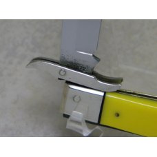 Robeson Shuredge USA 512872 Yellow "Robeson Shuredge Frozen Heat" Etched Swing Guard Knife c.1950's Robeson Shuredge USA 512872 Yellow "Robeson Shuredge Frozen Heat" Etched Swing Guard Knife c.1950's