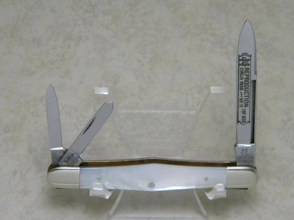 Kissing Crane Robt Klaas Solingen Germany Pearl "Reproduction Circa 1898" No. 11 Whittler Knife Kissing Crane Robt Klaas Solingen Germany Pearl "Reproduction Circa 1898" No. 11 Whittler Knife